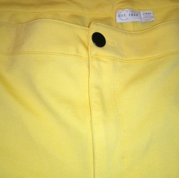 Est. 1946 Capris - Picture 6 of 9